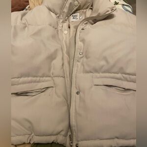 Princess Polly cropped puffer